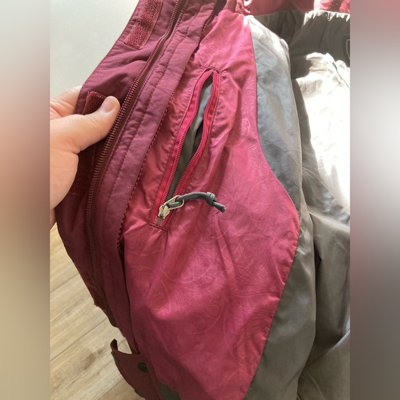 The North Face Varius Guide Jacket women S AFXU maroon pink rain coat winter - Picture 8 of 11